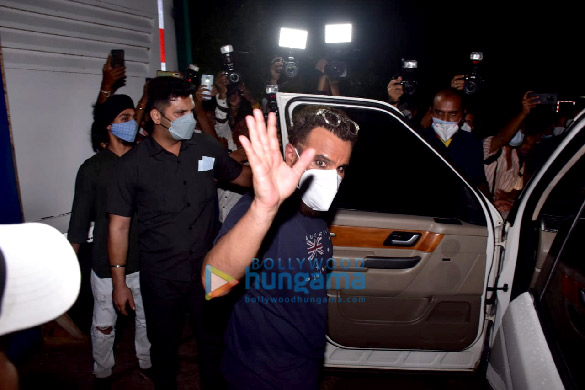 Photos: Saif Ali Khan snapped during a shoot in Goregaon