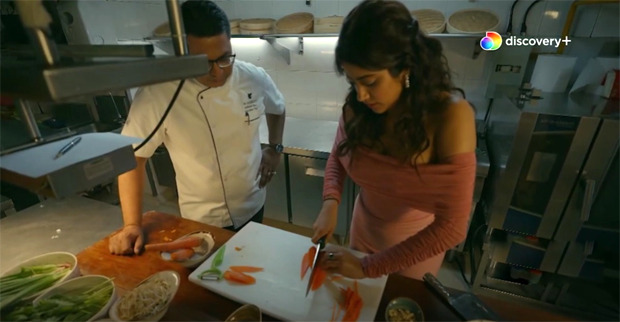 Star Vs Food: Janhvi Kapoor prepares authentic Korean meal for her friends with special appearance by Korean soloist AleXa and reveals what quality makes for a real Kapoor