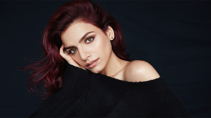 LOL- Sukriti Kakar: “If I go on a date & find the boy too BORING, I’d…”| Rapid Fire LOL- Sukriti Kakar: “If I go on a date & find the boy too BORING, I’d…”| Rapid Fire