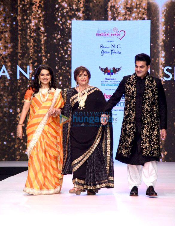 Photos: Arbaaz Khan, Helen and others walk the ramp at the Bombay Times Fashion Week 2021 Photos: Arbaaz Khan, Helen and others walk the ramp at the Bombay Times Fashion Week 2021