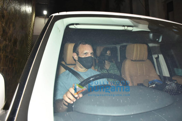 Photos: Katrina Kaif and Vicky Kaushal snapped at Reshma Shetty’s Office Photos: Katrina Kaif and Vicky Kaushal snapped at Reshma Shetty’s Office
