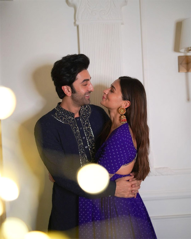 Ranbir Kapoor and Alia Bhatt look so in love in Diwali celebration photo 