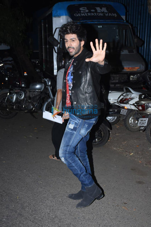 Photos: Kartik Aaryan, Sharvari Wagh and Sidhant Chaturvedi snapped on the sets of Bigg Boss