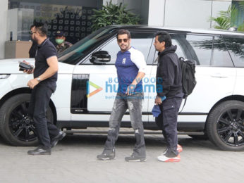 Photos: Salman Khan spotted at Kalina airport