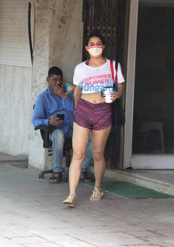 Photos: Sara Ali Khan spotted at her Pilates class Photos: Sara Ali Khan spotted at her Pilates class