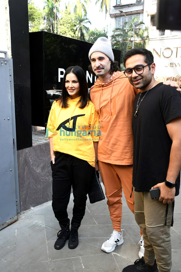 Photos: Sunny Leone and Kunal Avanti snapped at the I Am Animal event Photos: Sunny Leone and Kunal Avanti snapped at the I Am Animal event