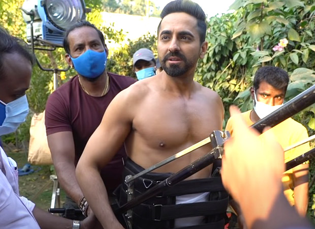 Ayushmann Khurrana carried a heavy camera on his naked body for the song 