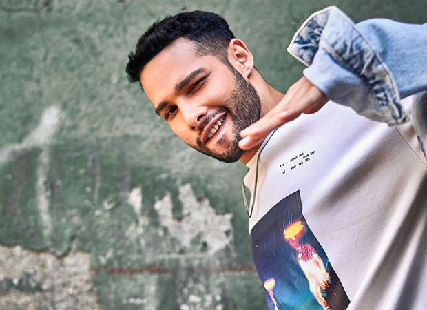 Siddhant Chaturvedi exudes extra charm as 'Zain' in Gehraiyaan