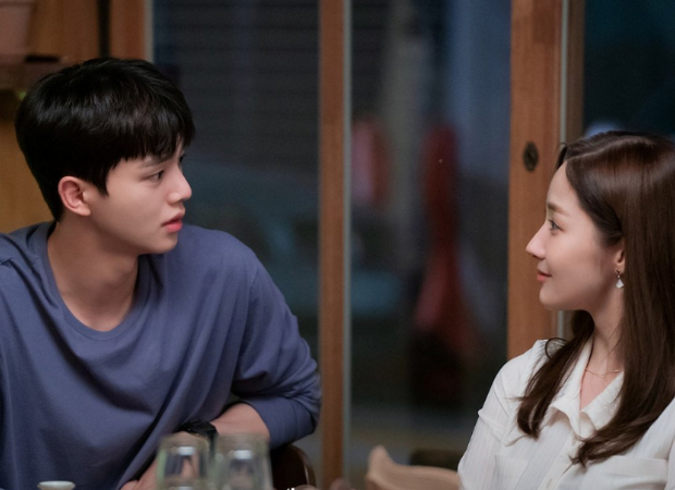 Forecasting Love and Weather Review: Park Min Young – Song Kang starrer predicts a mature yet slightly turbulent romance : Bollywood News - Vimarsana News