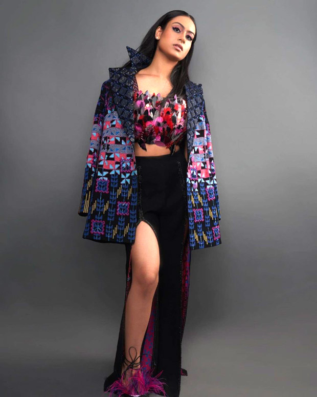 Ajay Devgn-Kajol's daughter Nysa Devgn dons Manish Malhotra's glamorous 'Diffuse' collection at Lakme Fashion Week : Bollywood News - Vimarsana News