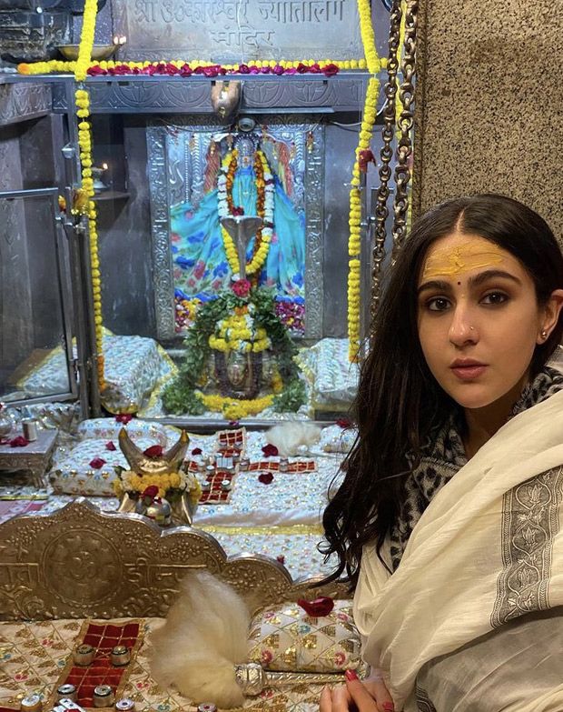 Sara Ali Khan wishes fans on Maha Shivaratri from Omkareshwar Temple, says 'Jai Bholenath'