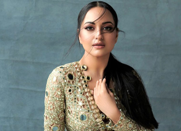 Sonakshi Sinha dismisses reports about non-bailable warrant issued against her in fraud case - 
