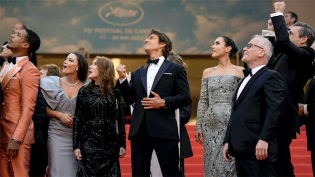 Cannes 2022: Tom Cruise honored with surprise Palme d'Or and five-minute standing ovation after Top Gun: Maverick premiere