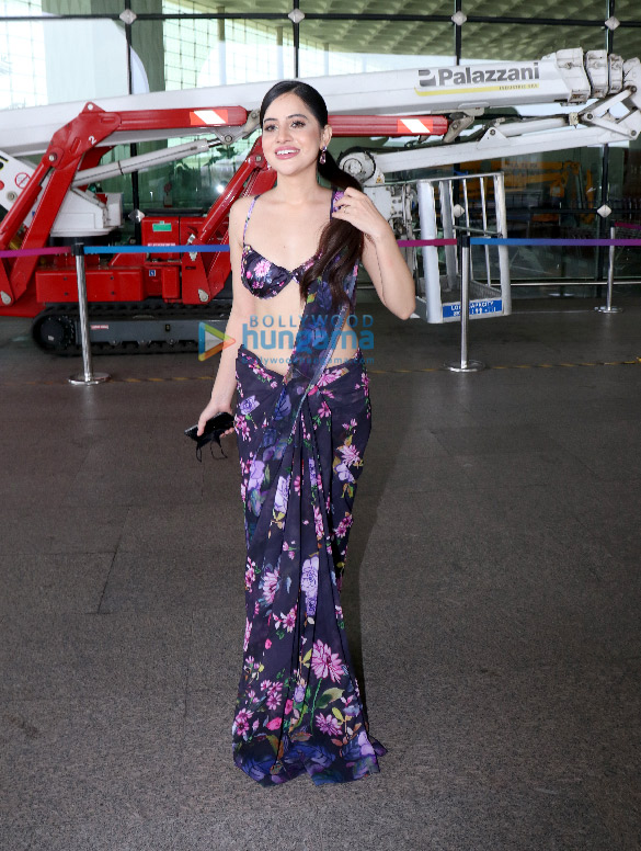 Photos Urfi Javed snapped at the airport (4)