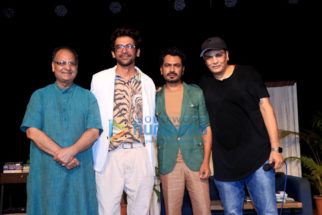 Photos: Nawazuddin Siddiqui, Mukesh Chhabra and Sunil Grover spotted at the 5th Edition of Khidkiyaan Theatre Festival Photos: Nawazuddin Siddiqui, Mukesh Chhabra and Sunil Grover spotted at the 5th Edition of Khidkiyaan Theatre Festival