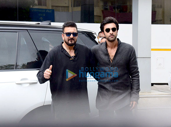 Photos: Shamshera stars Ranbir Kapoor, Sanjay Dutt and Vaani Kapoor snapped at Kalina private airport Photos: Shamshera stars Ranbir Kapoor, Sanjay Dutt and Vaani Kapoor snapped at Kalina private airport