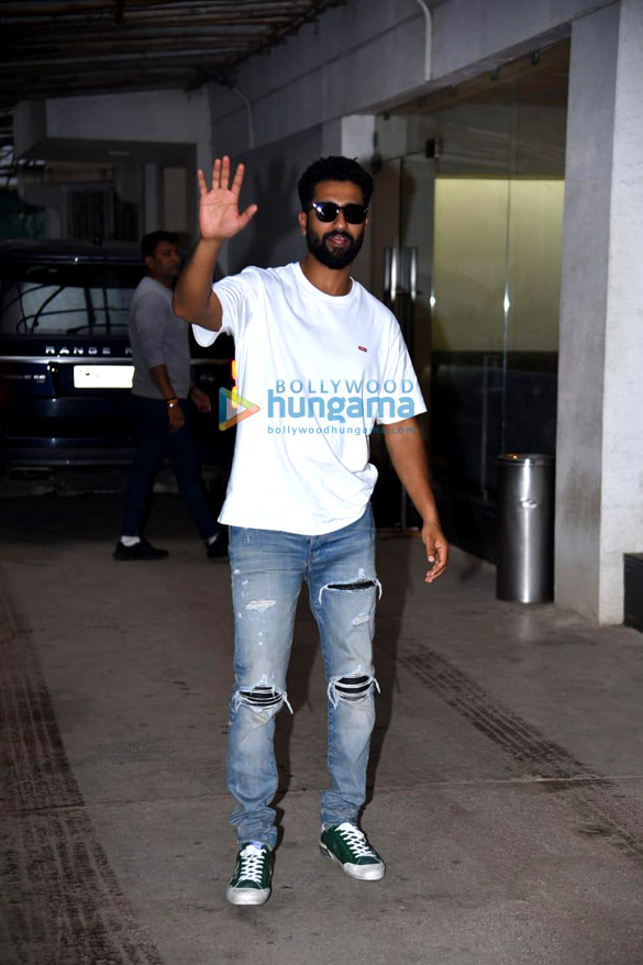 Photos: Vicky Kaushal snapped at Sunny Super Sound in Juhu