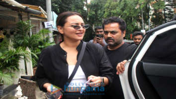 Photos: Sonakshi Sinha and Zaheer Iqbal snapped at a cafe in Bandra