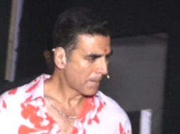 Akshay Kumar spotted with a tilak on his forehead