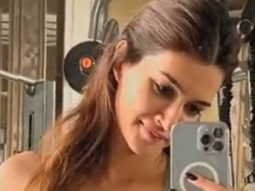 Kriti Sanon greets fans with a cute wink