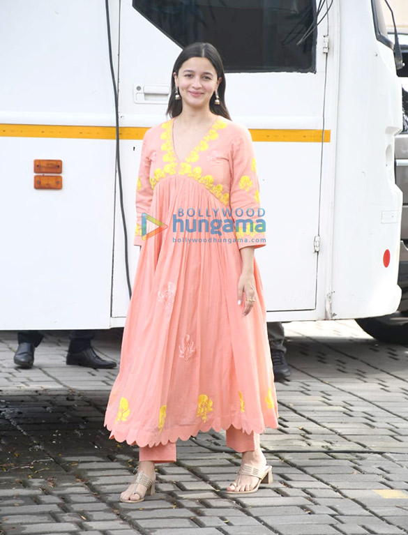 Photos: Alia Bhatt spotted at Kalina airport Photos: Alia Bhatt spotted at Kalina airport