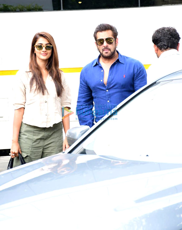 Photos: Salman Khan and Pooja Hegde snapped at Kalina Airport | Parties