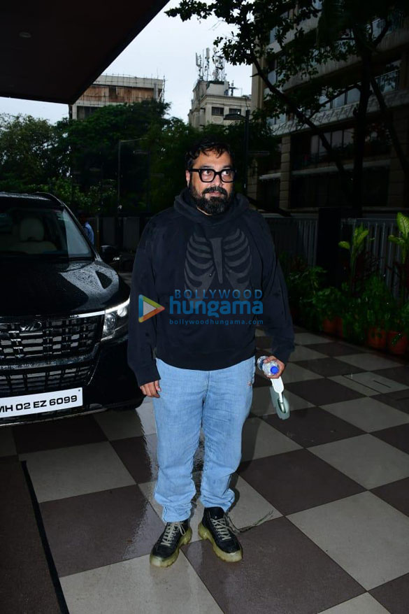Photos Taapsee Pannu and Anurag Kashyap snapped during Do Baaraa (4)