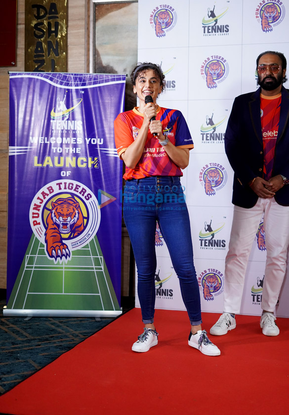 Photos Taapsee Pannu graces the grand launch of Team Punjab Tigers (5)