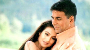 Ameesha Patel dives into a ‘throwback weekend’; shares a cute candid moment with her ‘Mere Jeevan Saathi’ co-star Akshay Kumar