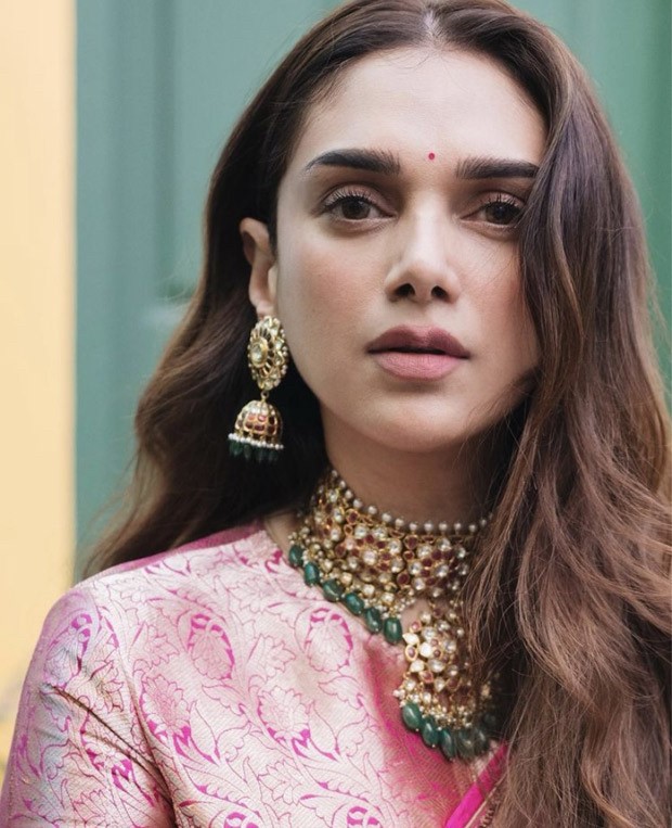 Aditi Rao Hydari is a feast for the eyes in Raw Mango's pink saree paired with a pink and gold blouse