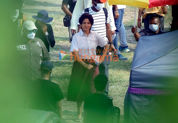 LEAKED PHOTOS: Anushka Sharma sports a bob as she shoots Chakda Xpress at Howrah