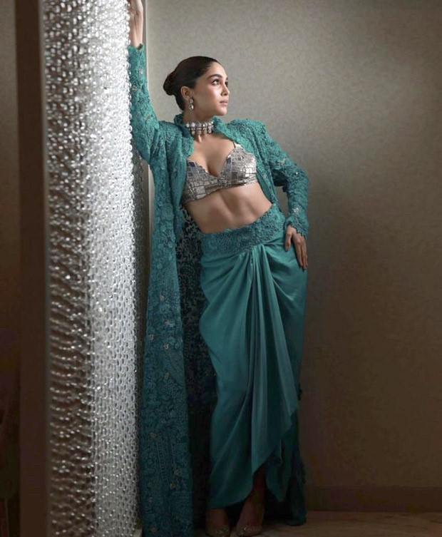 Sharvari Wagh's Green Three Piece Embroidered Ensemble For The 67th Parle Filmfare Awards South 2022 Will Make You The Most Stylish Wedding Guest Ever